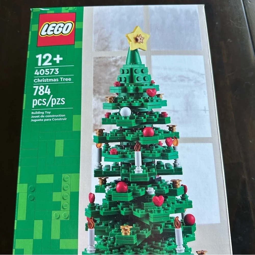 LEGO 40573 Christmas Tree Set • 784 pcs • 2-in-1 Holiday Build • New - Picture 3 of 9